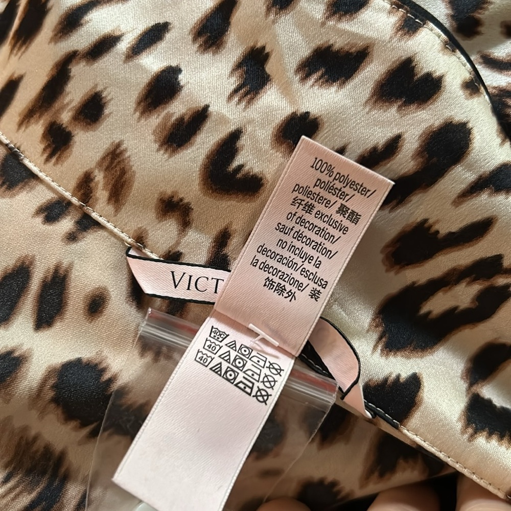Victoria Secret Nightgown, size Medium - Picture 5 of 5